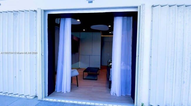 Building Photo - 5255 Collins Ave