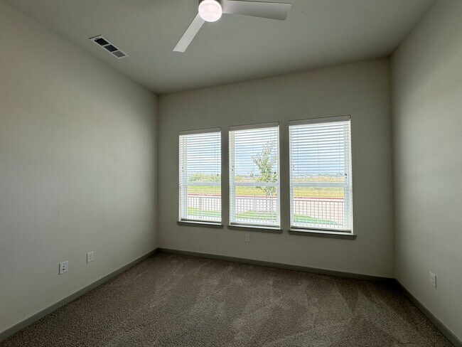 Building Photo - 4700 Texas 114 Apt #2102, Northlake, TX 76262 - 2 BR 2 BA condo