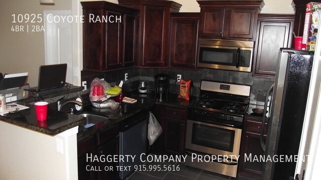 Building Photo - 10925 Coyote Ranch Ln