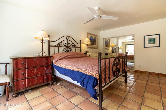 Building Photo - 3752 E Calle Guaymas