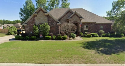 Building Photo - 13 Blanchard Dr
