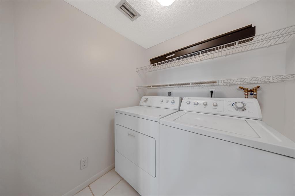 Building Photo - 2217 Cypress Island Dr