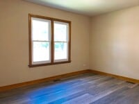 Building Photo - Updated 3Bed/2Bath Home For Rent Brookfield! 2 Car Attached Garage