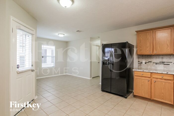 Building Photo - 8002 Echinacea Dr