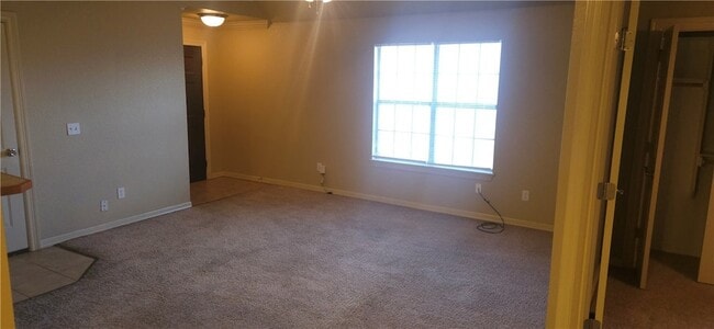 Building Photo - 195 S Pinyon Point