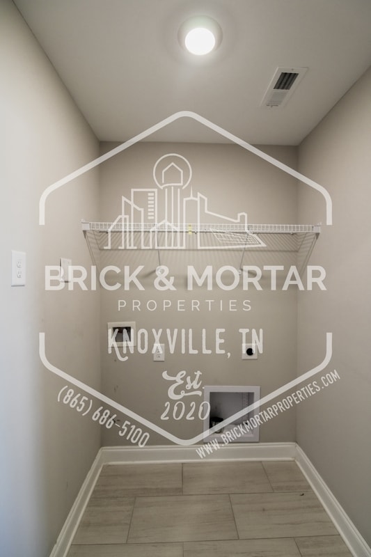 Building Photo - 1669 Spring Berry Ln