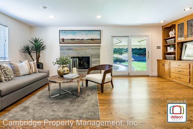 Building Photo - 5 br, 2.5 bath House - 2275 Tioga Drive