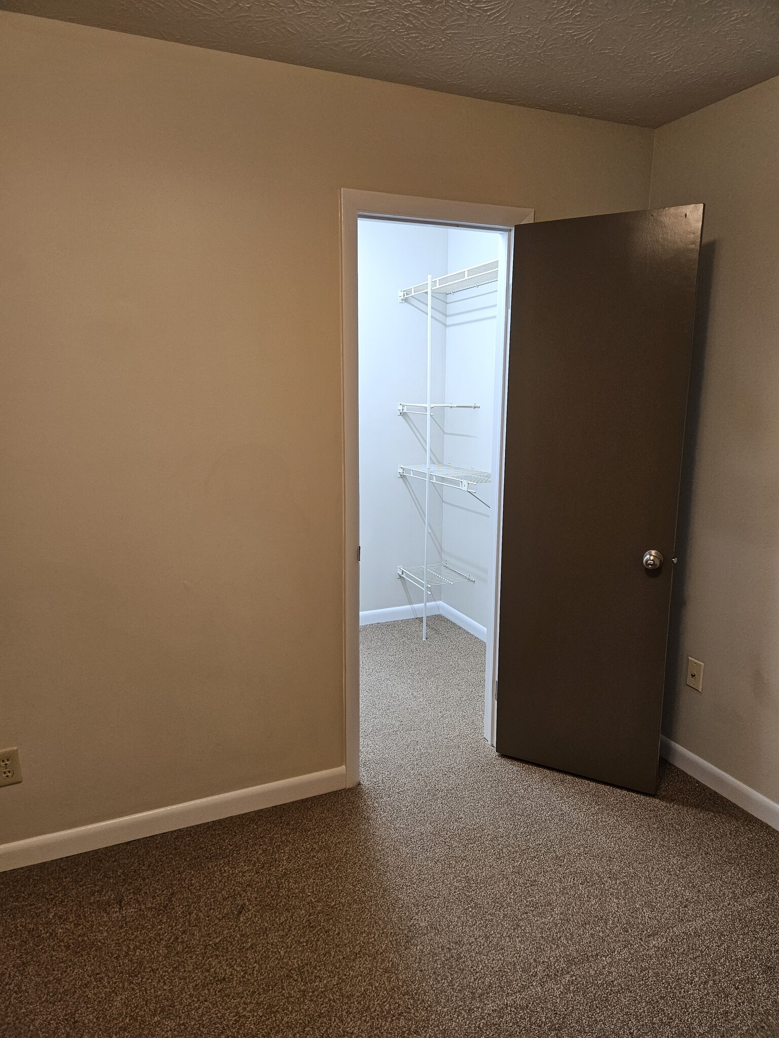 Walk-in - 1730 College Ave