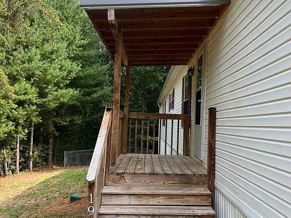 Building Photo - 19 Cool Waters Ln