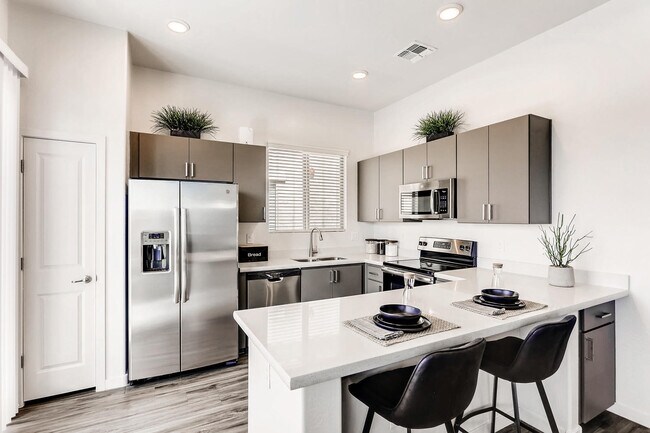 2 Bedroom Floor Plan - Avilla Camelback Ranch