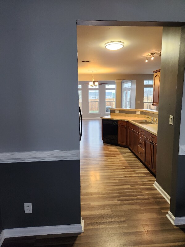 Building Photo - 4013 Holly Villa Cir