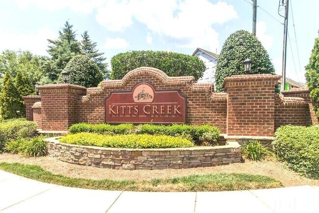 Building Photo - 1133 Pemberly Ave