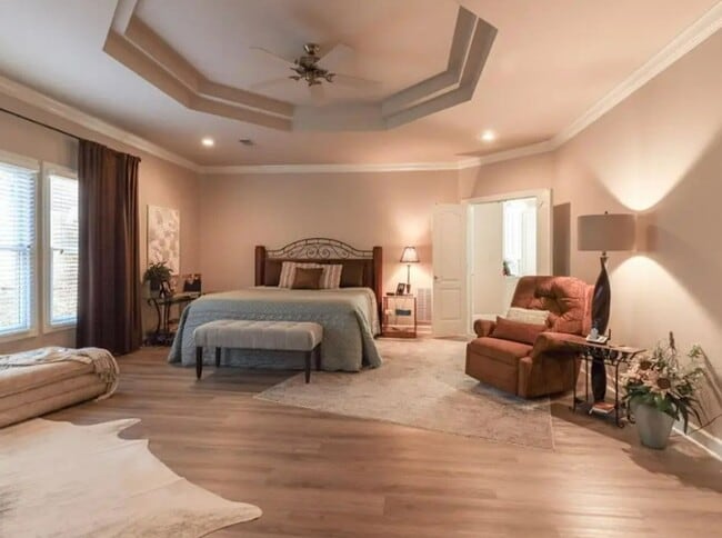 Building Photo - 3 Bed / 4.5 Bath - 3902 sq. feet!