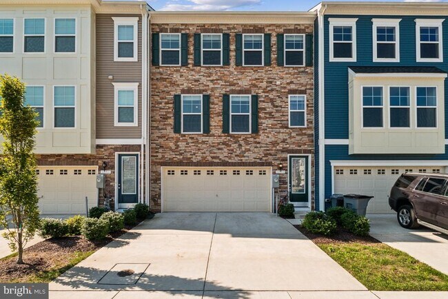 Building Photo - 8311 Amber Beacon Cir