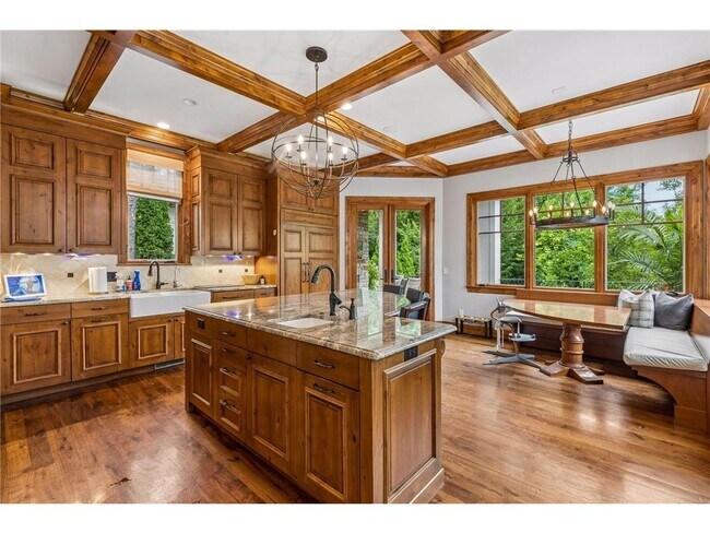 Building Photo - 15700 Portico Dr