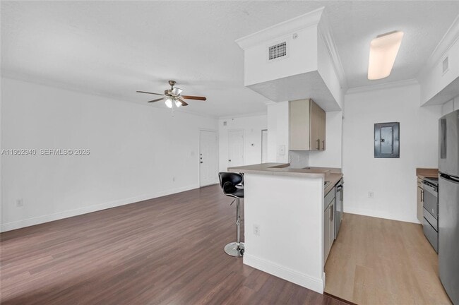 Building Photo - 11700 SW 2nd St