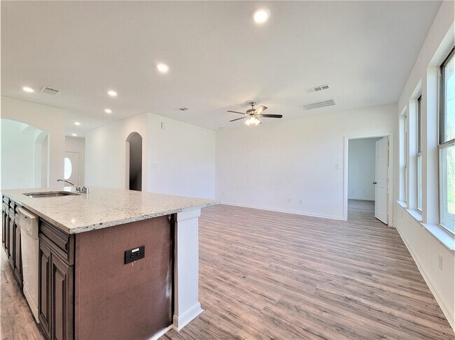 Building Photo - 151 Island Blvd