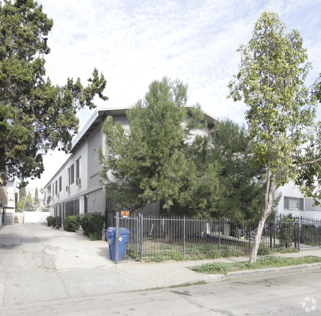 Building Photo - 5727 Virginia Ave