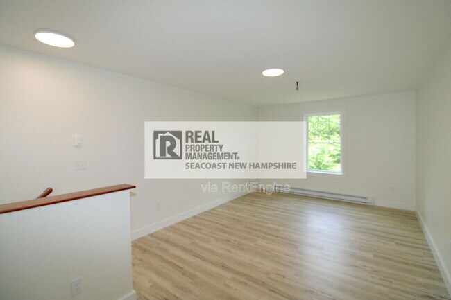 Building Photo - 255 1st NH Turnpike