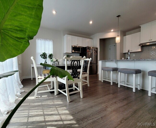 Building Photo - 12049 Angora Dr