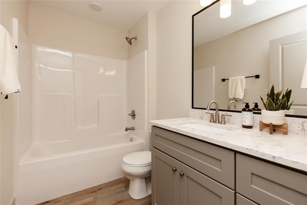 Guest Bathroom - 6460 Galleria Dr