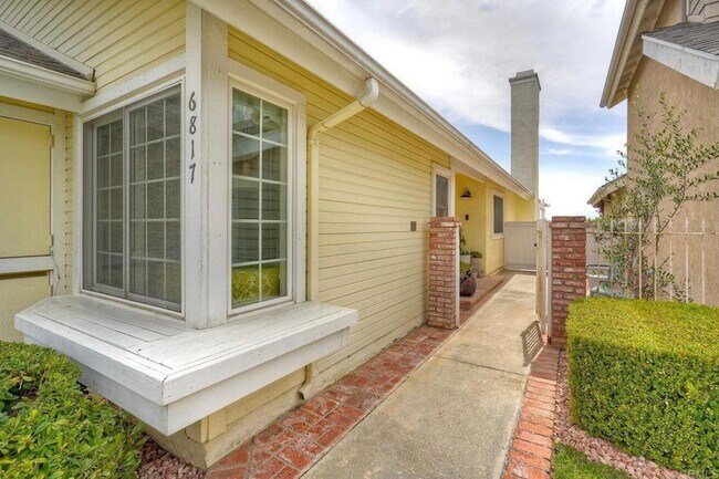 Building Photo - 6817 Watercourse Dr