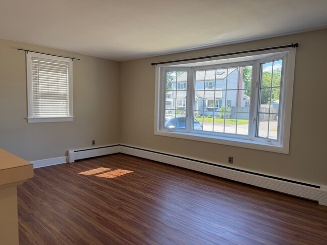Building Photo - 37 Longview Way