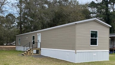 Building Photo - Blandford Living 2