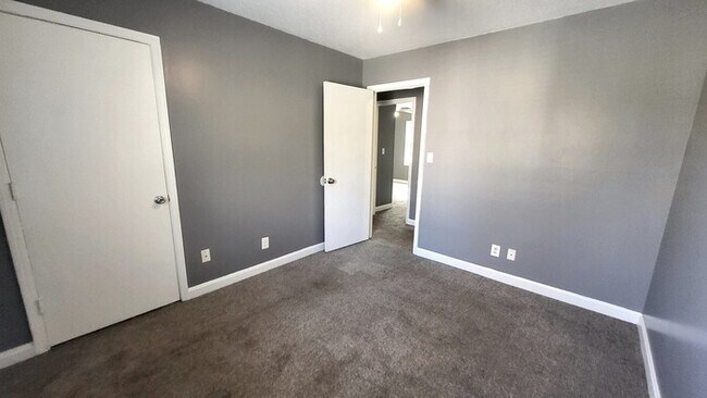 Building Photo - Three Bedroom Townhouse for Rent in Spartanburg SC with Move-In Special!