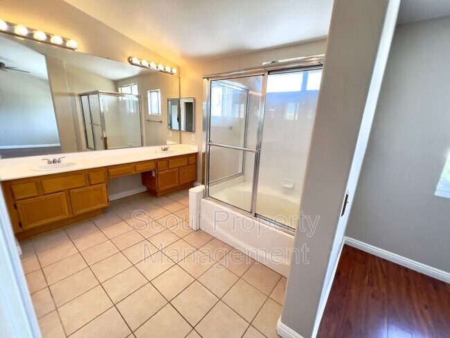 Building Photo - 39511 Bainbridge Cir