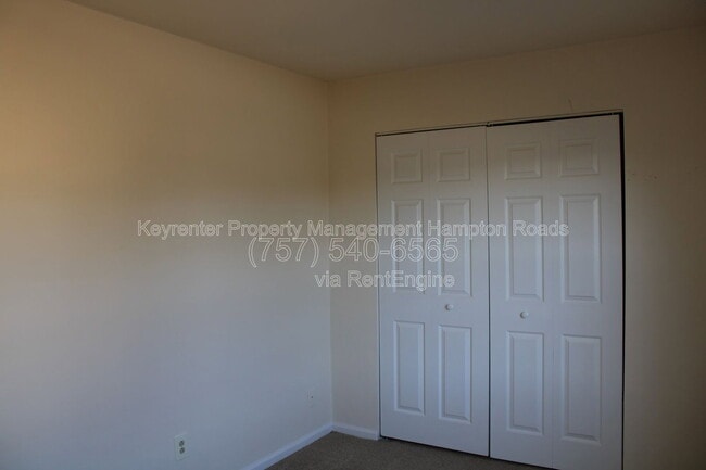 Building Photo - 1 Peachtree Ct