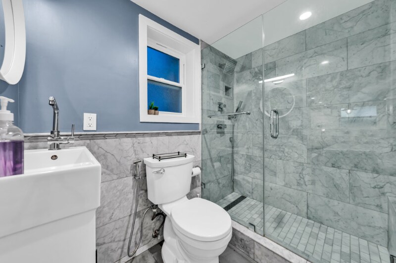 Building Photo - 3014a Pine St