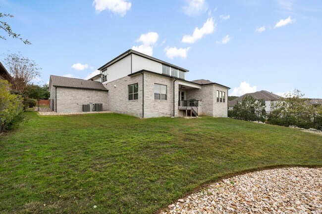 Building Photo - 5801 Davenport Divide Rd