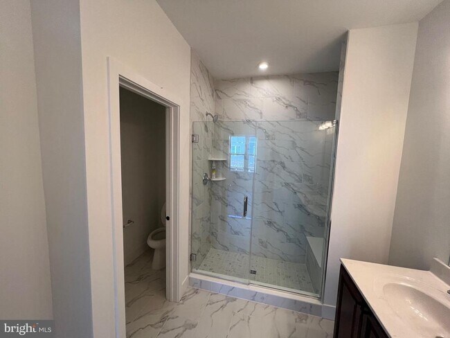 Building Photo - 8106 Donatello Dr