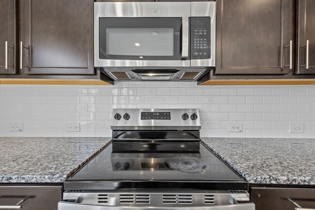 Building Photo - Small-Town Comfort Meets City Convenience | 2-Story Home for Rent | 4 Bedrooms, 2.5 Baths