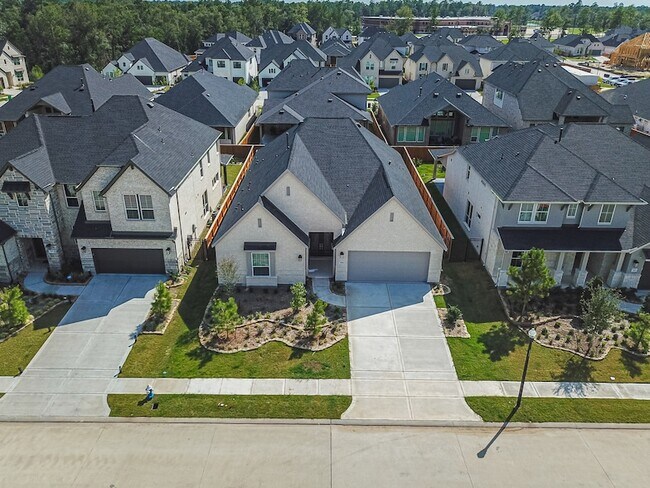 Building Photo - 28156 Graywood Dr