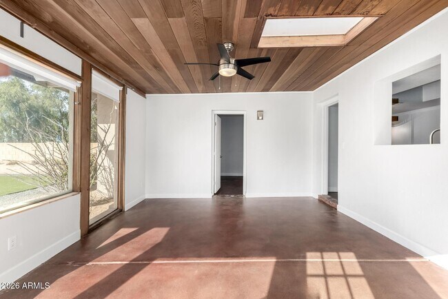 Building Photo - 4618 S Calle Los Cerros Dr