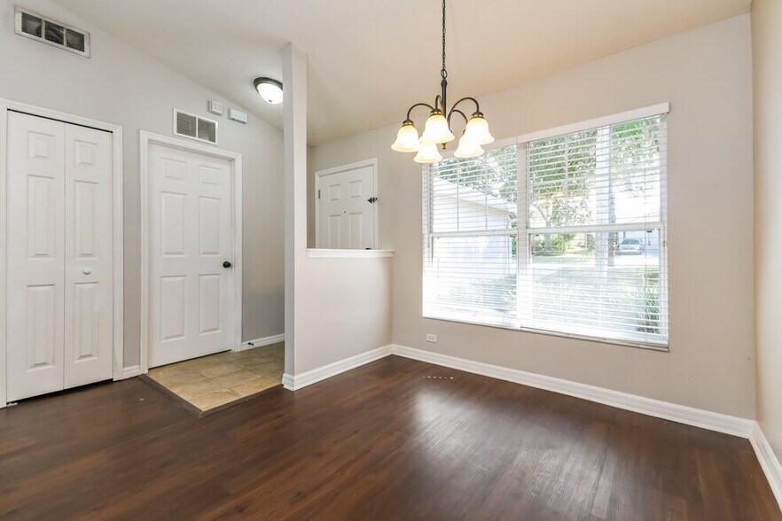 Building Photo - 15443 Margaux Dr