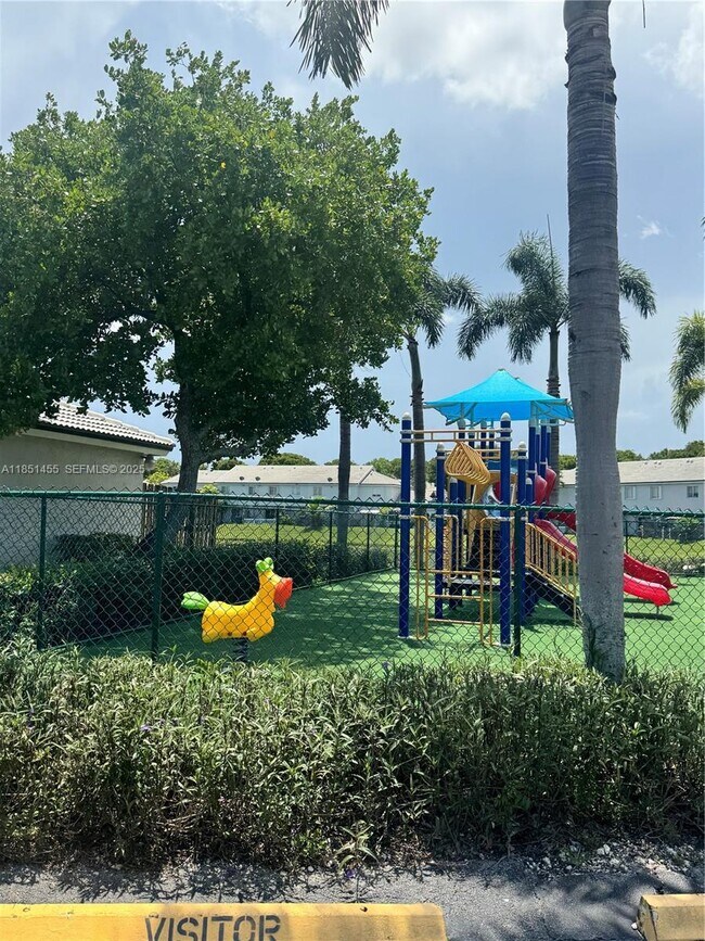 Building Photo - 14059 SW 120th Ct