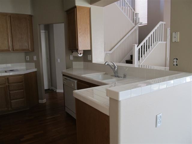 Building Photo - 24508 Sunshine Dr