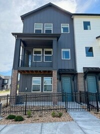 Building Photo - 7022 Doncaster Ct