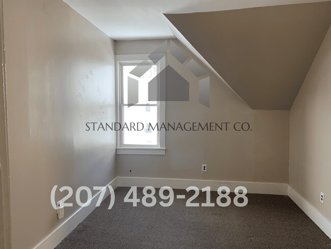 Building Photo - 15 Kennebec St