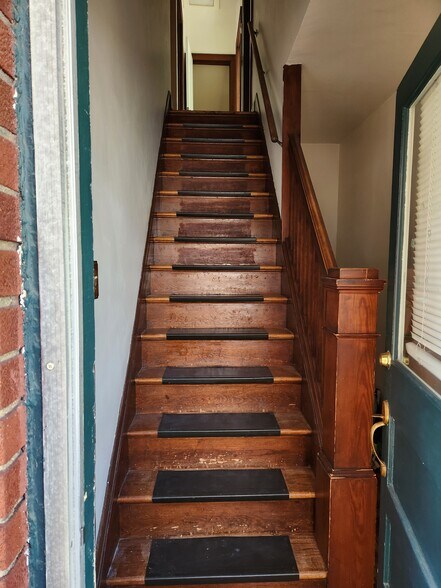 Hallway - 3315 Renfro Ave