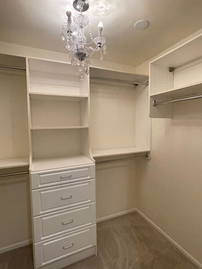 Building Photo - Well maintained 3bd Issaquah Highlands Tow...