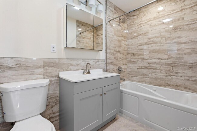 Building Photo - 1374 Prospect Ave