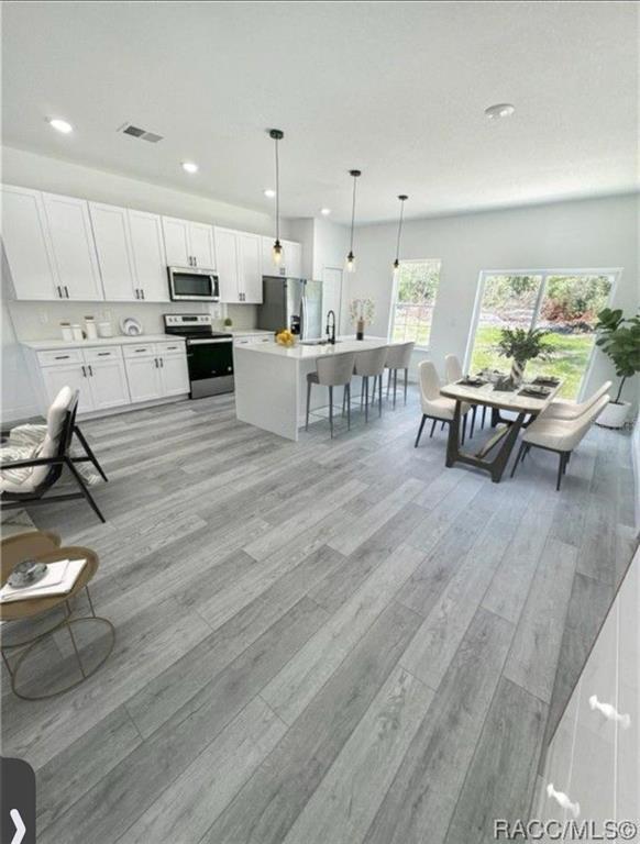 Building Photo - 8908 N Gilovu Dr