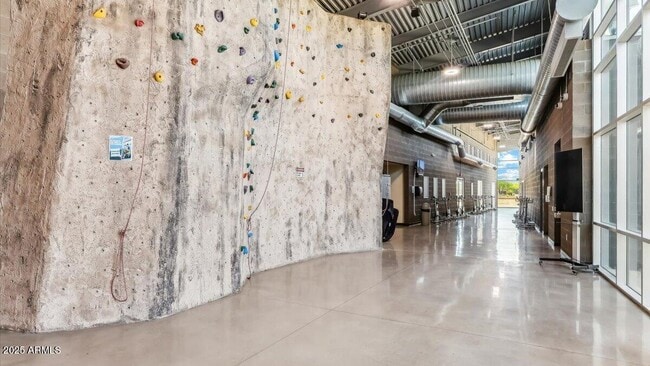 Building Photo - 5267 E Diatomite Dr