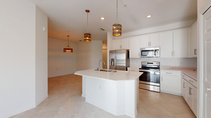 Building Photo - 43040 Greenway Blvd