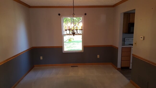Building Photo - 6946 Seafield Ct