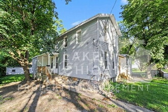 Building Photo - 815 Davis Ave NW